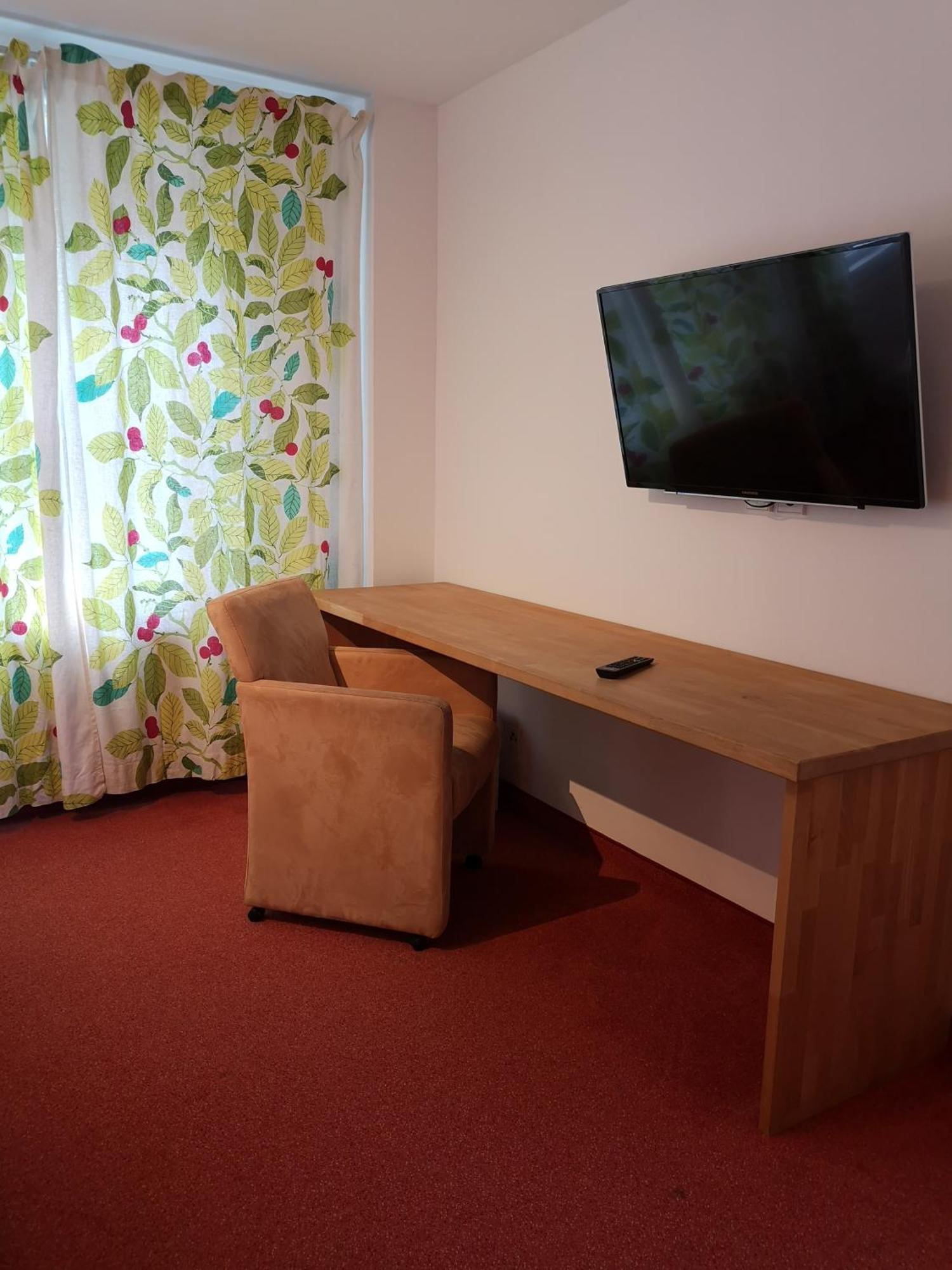 Bms Balance - Natur, Entspannung, King Size Bett, Free Parking, Top Lage, Netflix Wolfsburg Ngoại thất bức ảnh